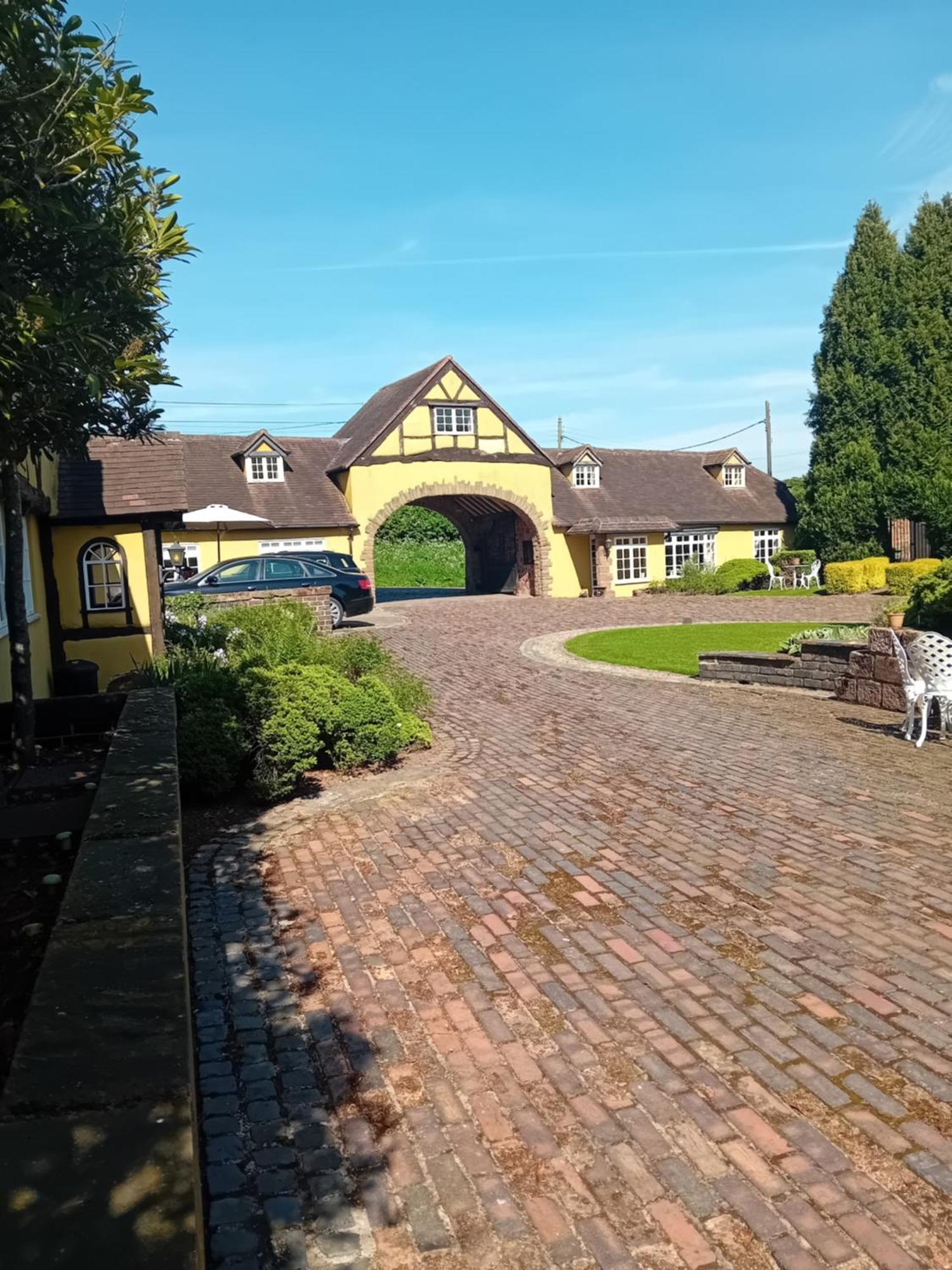Dovehouse Farm Villa Birmingham Buitenkant foto